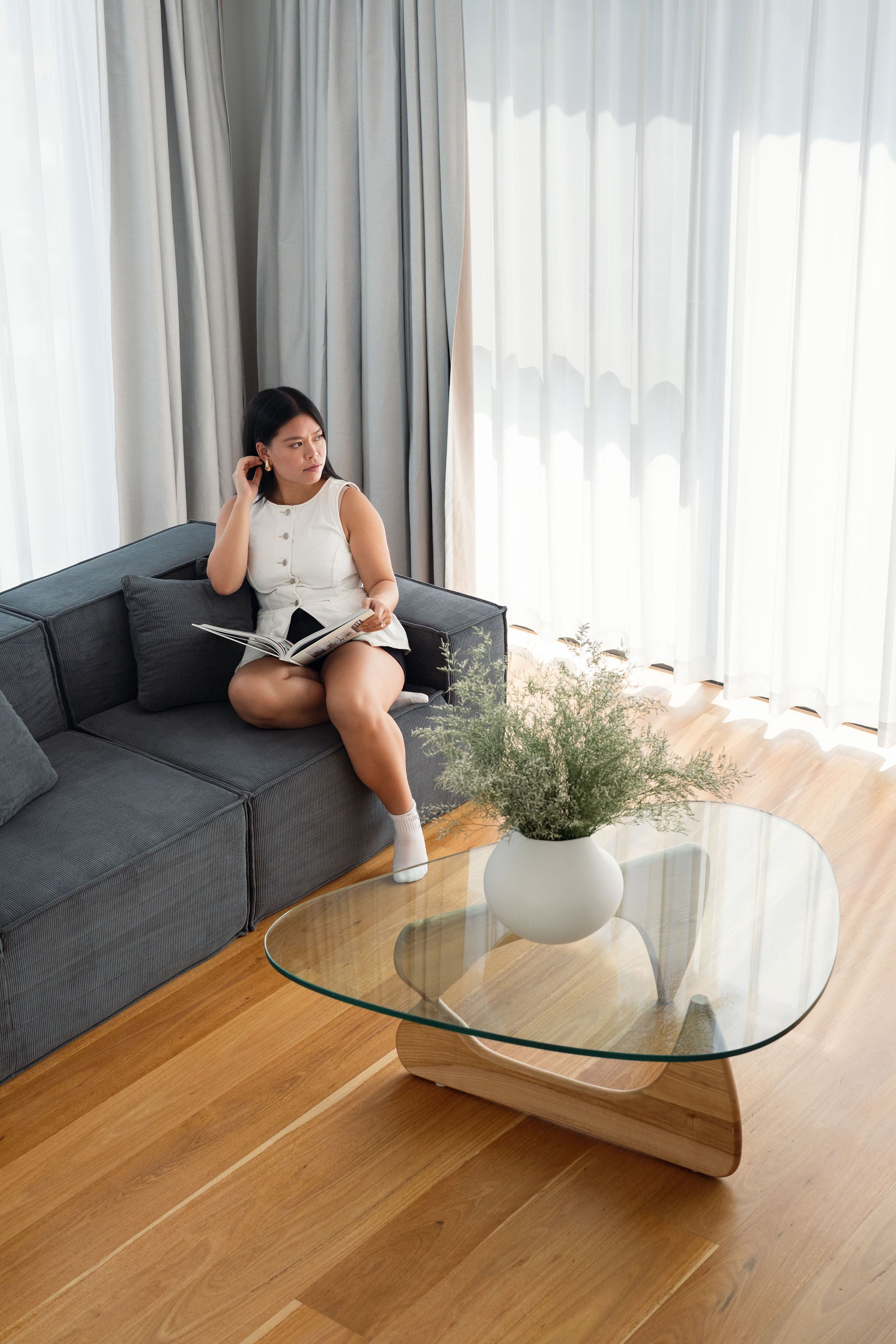 High resilience foam structure retains shape and comfort even with daily use.