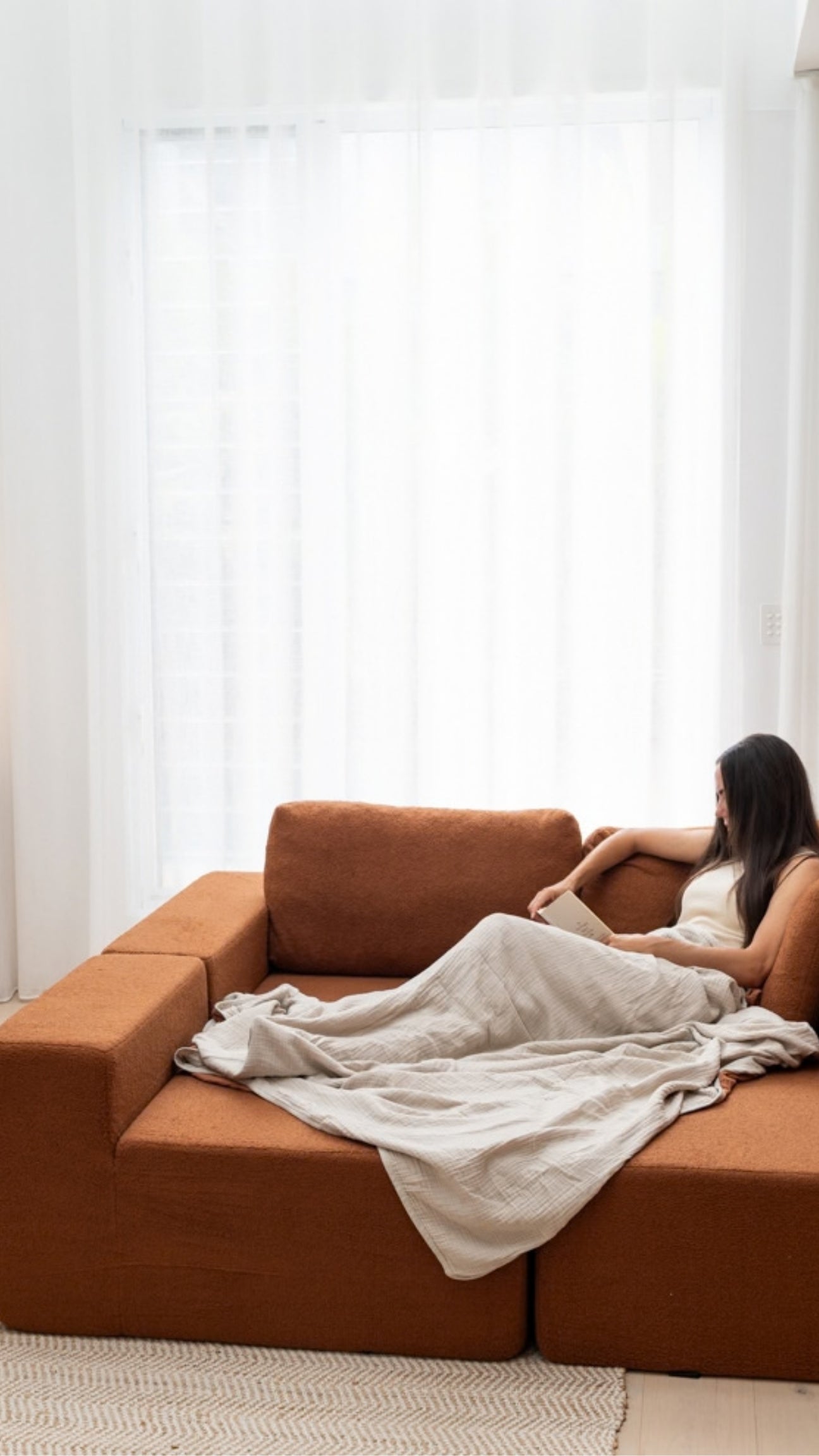rise-studios-chelsea-sofa-mobile-eofy_f1ec33d0-b361-4007-a391-a98cadb1e437.jpg