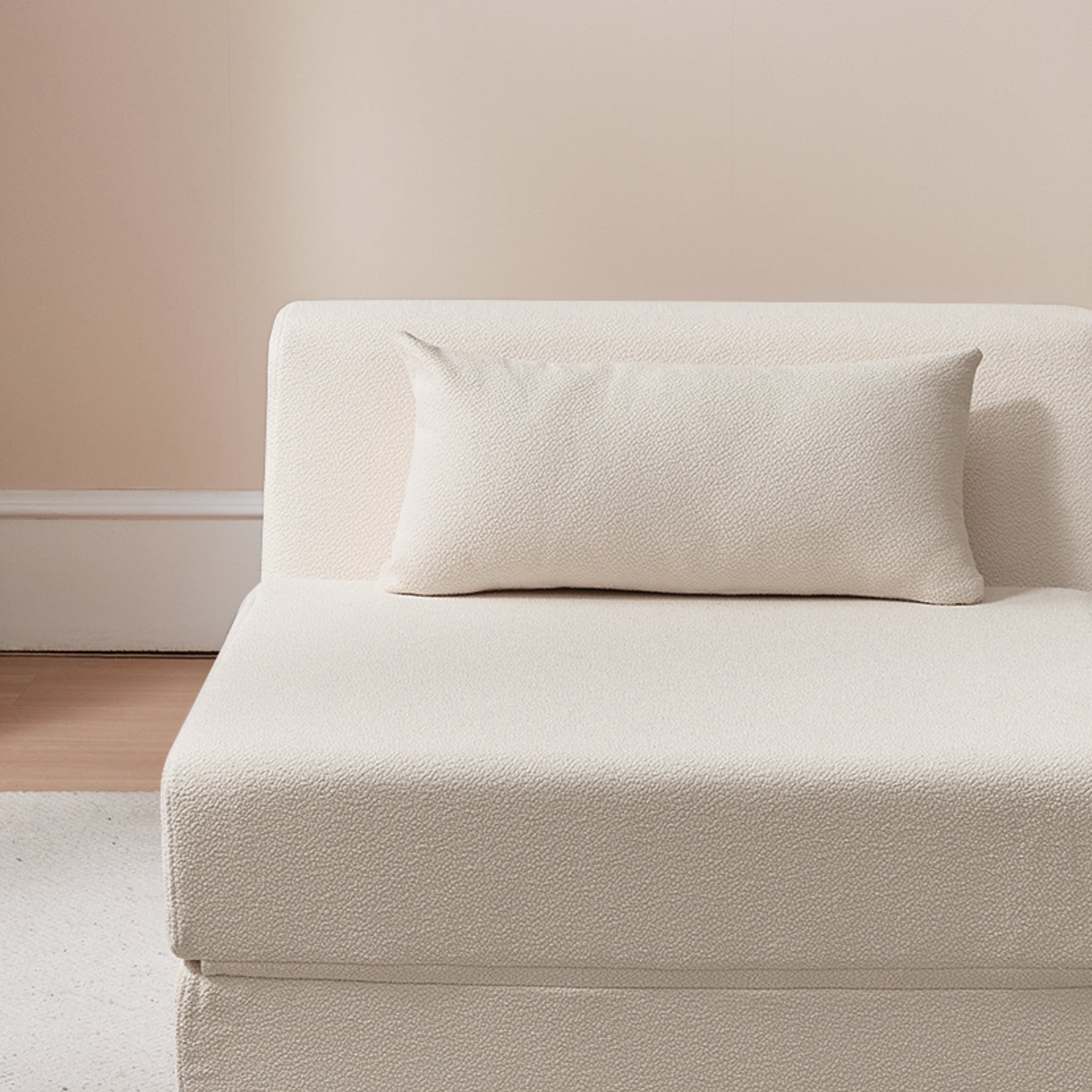 Kumi Sofa