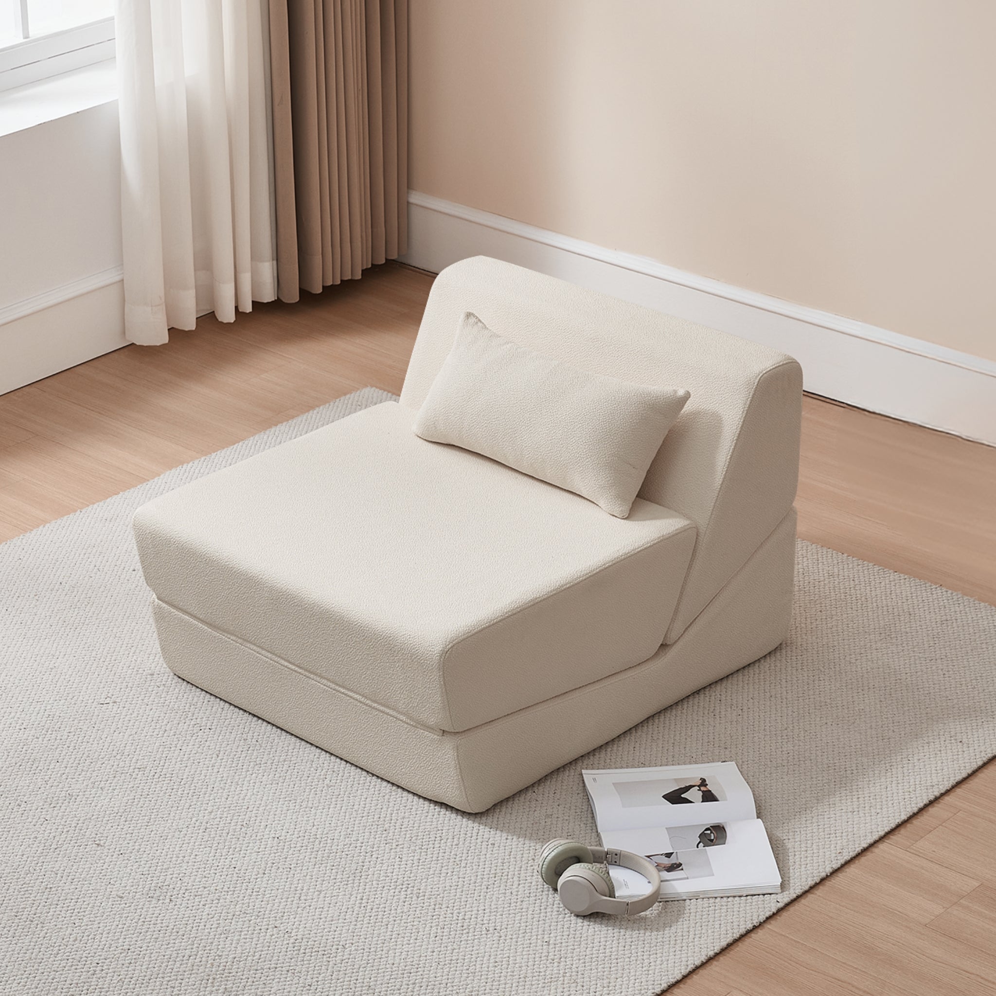 Kumi Sofa