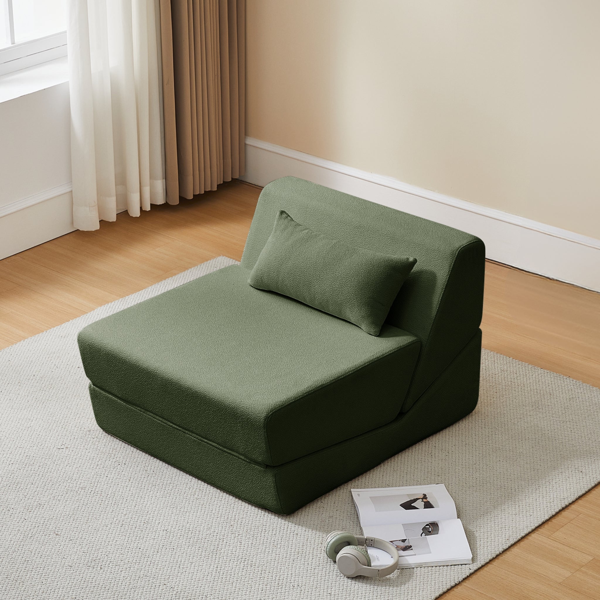 Kumi Sofa