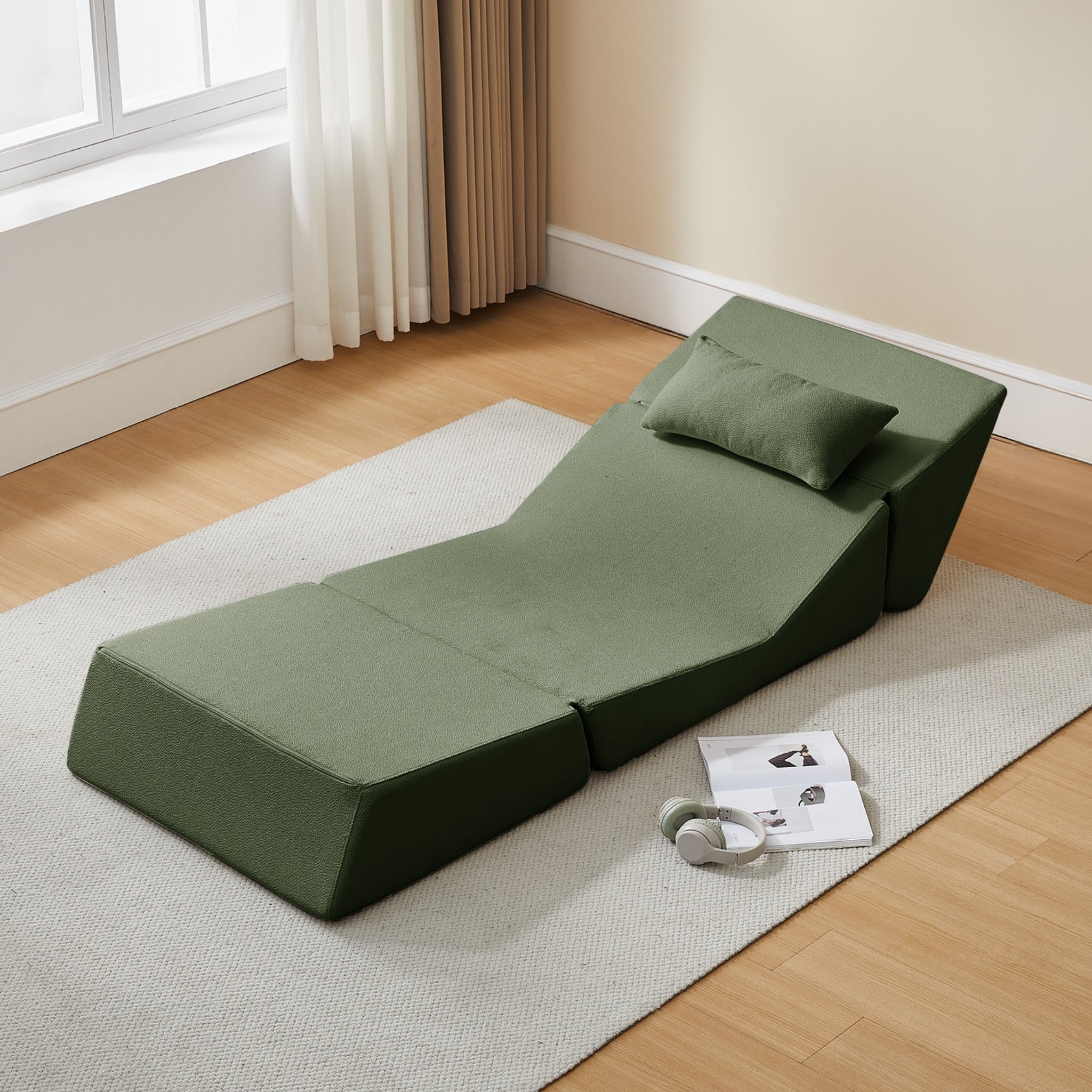 Kumi Sofa